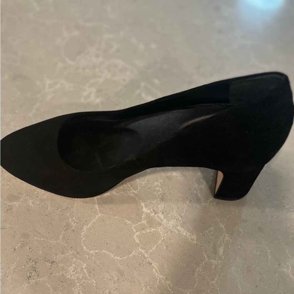 Antonio Melani 2 1/2 inch black suede heels. - Picture 10 of 10